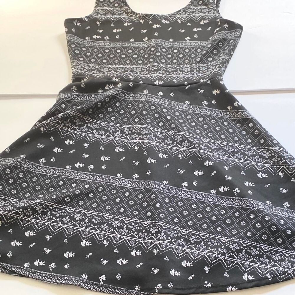 Derek-heart Women's Black and Grey Dress